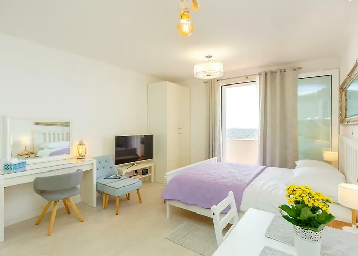 Colors - Old Town View No3